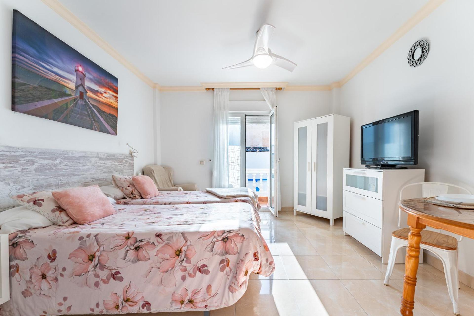 Malagasuite El Levante Apartments Торремолинос Экстерьер фото