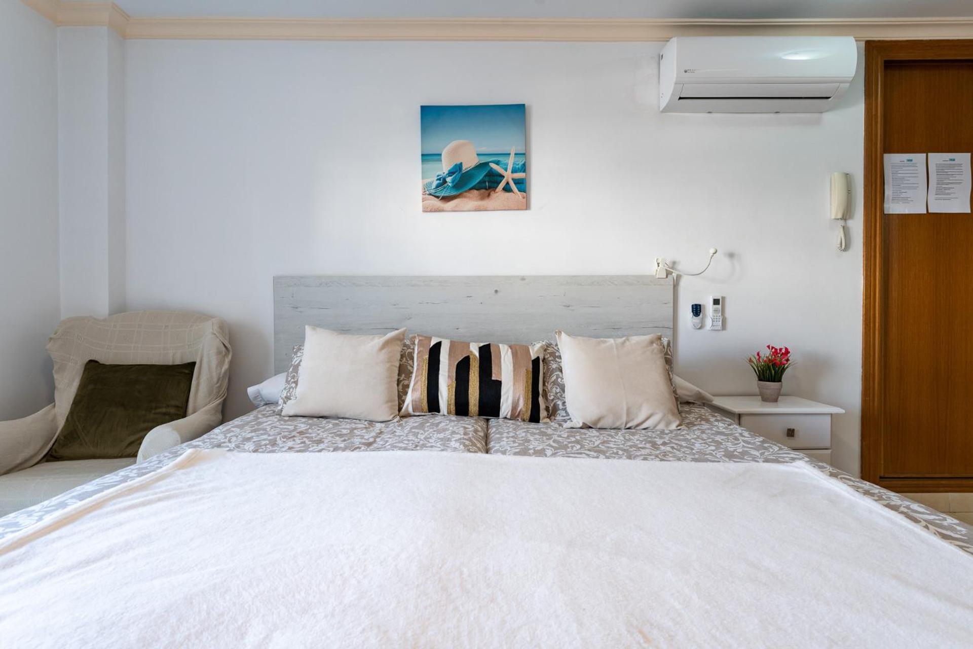 Malagasuite El Levante Apartments Торремолинос Номер фото