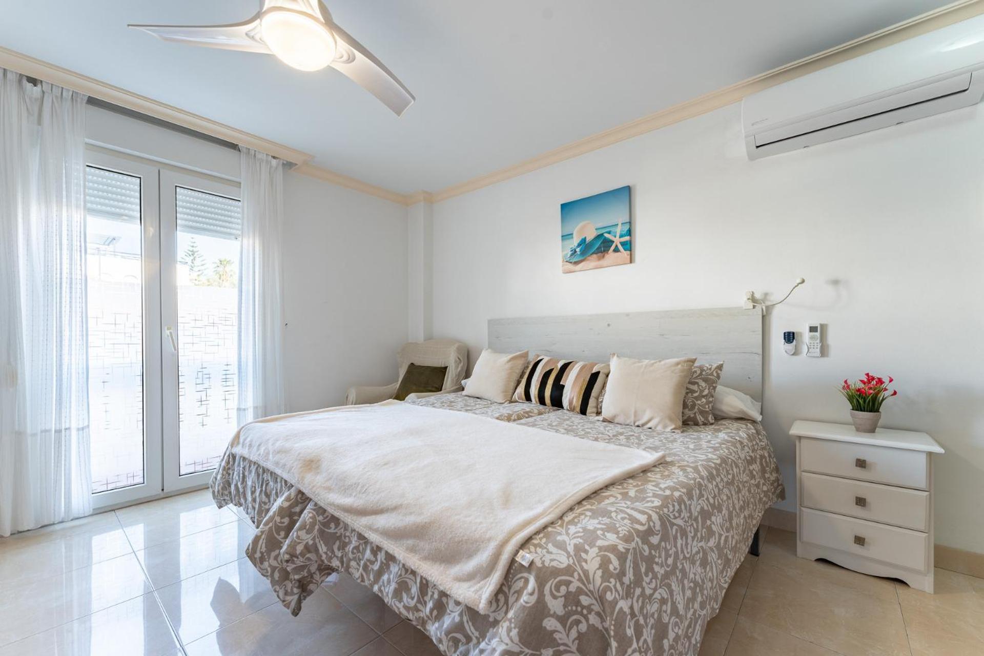 Malagasuite El Levante Apartments Торремолинос Экстерьер фото